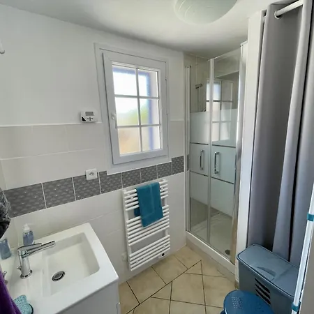 Ferienhaus Maison Mitoyenne A - Proche Et Centre, Jusqu'a 6 Personnes - Fr-1-823-52 Barbâtre