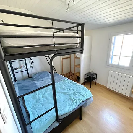Maison Mitoyenne A - Proche Et Centre, Jusqu'a 6 Personnes - Fr-1-823-52 Holiday home Barbatre